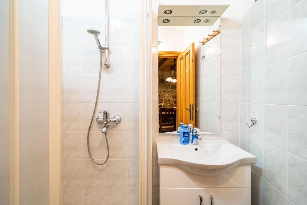 Studio Apartment Pupa ดูบรอฟนิก ภายนอก รูปภาพ